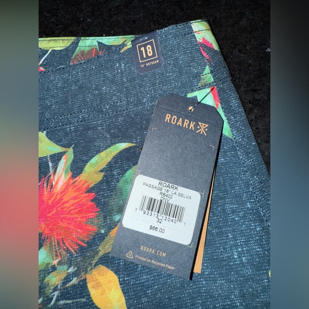 NEW Roark Passage La Selva 18" Men's Boardshorts Floral Heathered Navy Blue 32” - Picture 9 of 13